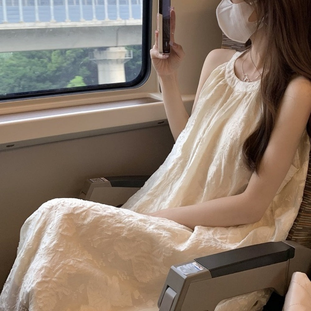 花柄ホルターネックワンピース