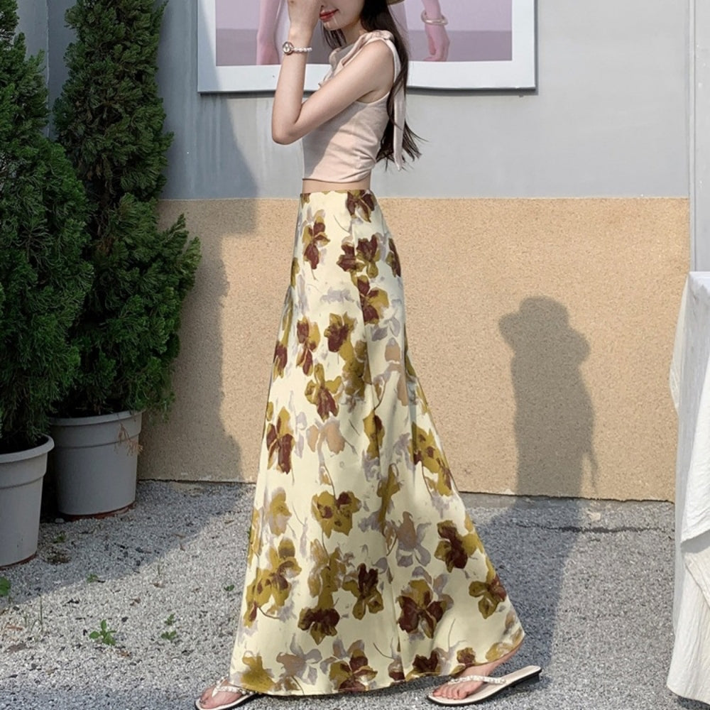 花柄サテンAラインスカート