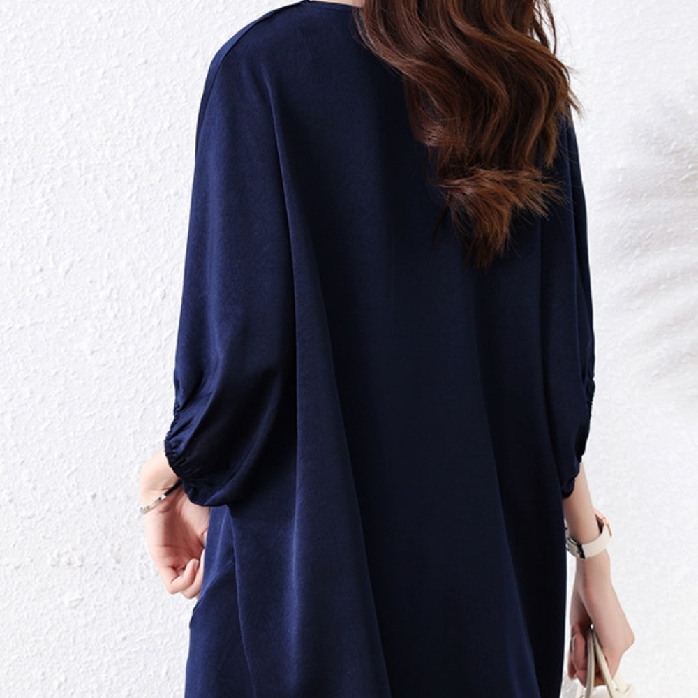 Vネックドルマントップス