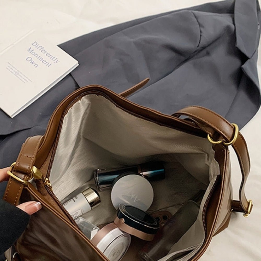 ソフトレザー調ショルダーバッグ｜オフィスカジュアル レディース 通販【ミレジェネ】