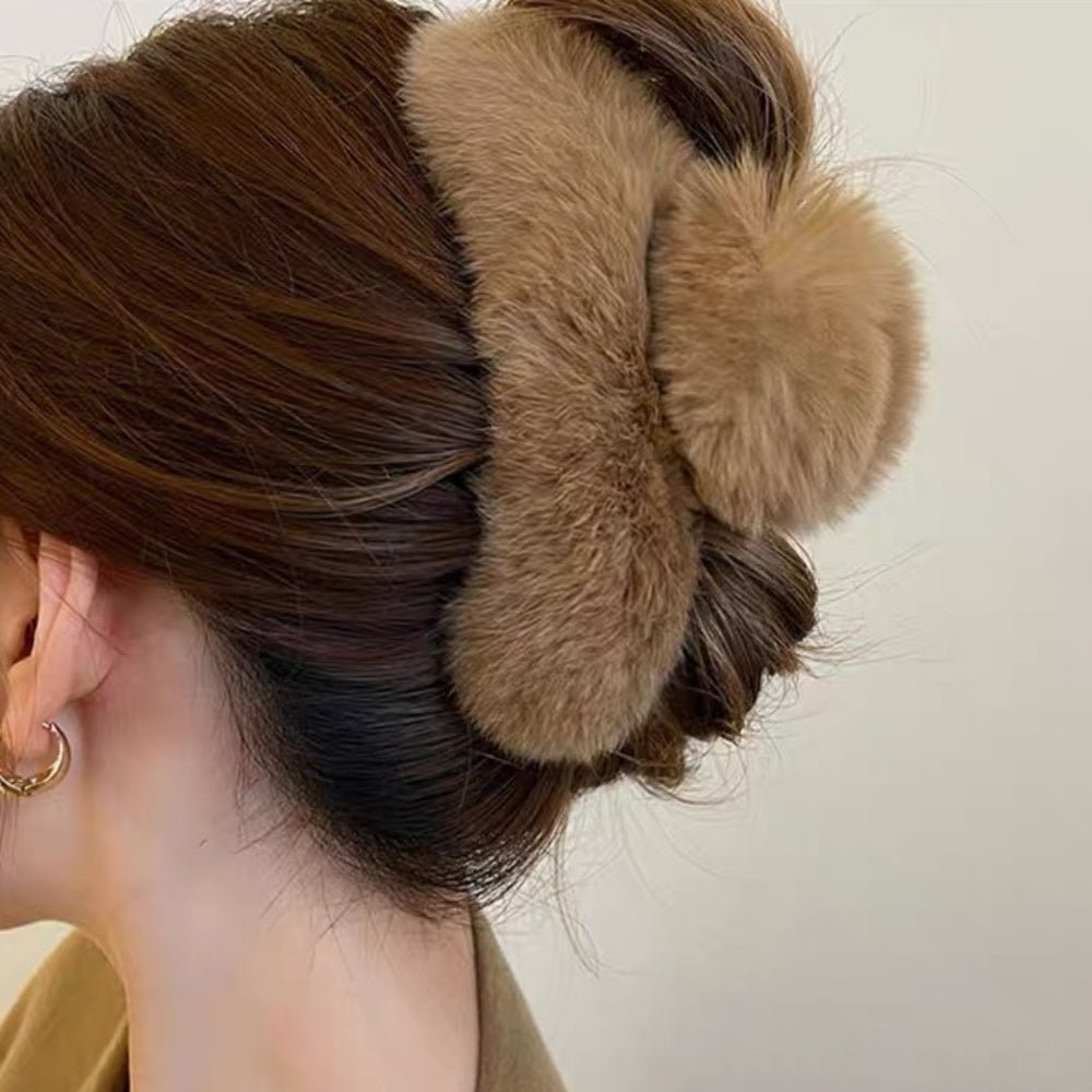 ファーヘアクリップ｜オフィスカジュアル レディース 通販【ミレジェネ】