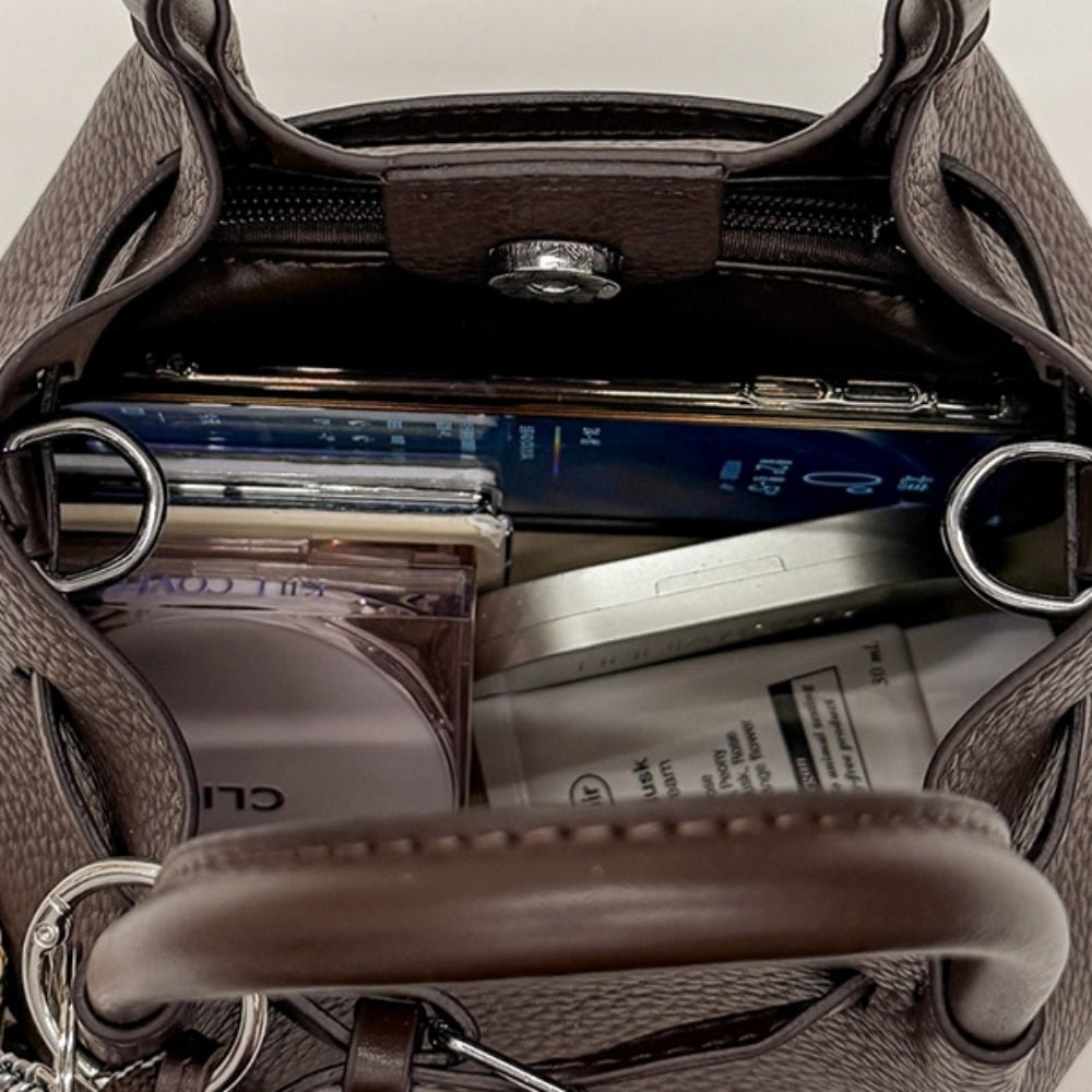 フロントベルトアクセントショルダーバッグ｜オフィスカジュアル レディース 通販【ミレジェネ】