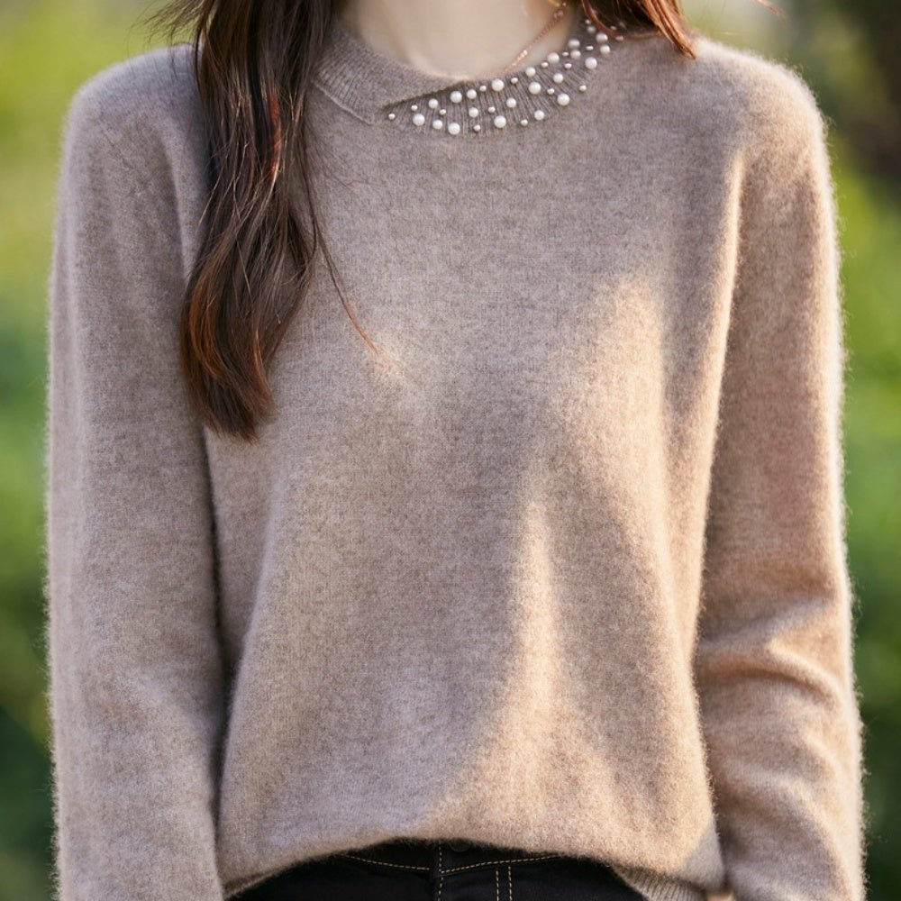 パールビジュー付ニットセーター｜オフィスカジュアル レディース 通販【ミレジェネ】