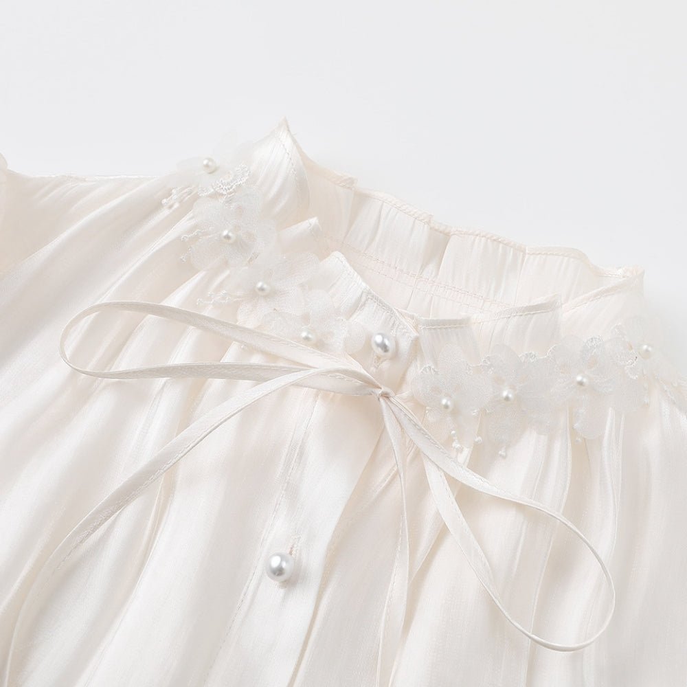 フラワーアクセントギャザーネックブラウス｜オフィスカジュアル レディース 通販【ミレジェネ】