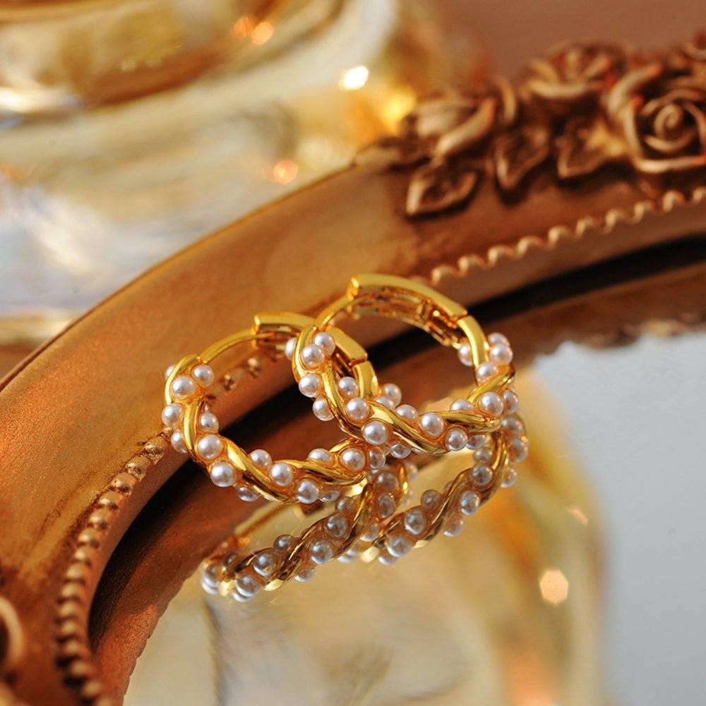 ツイストパールフープピアス｜オフィスカジュアル レディース 通販【ミレジェネ】