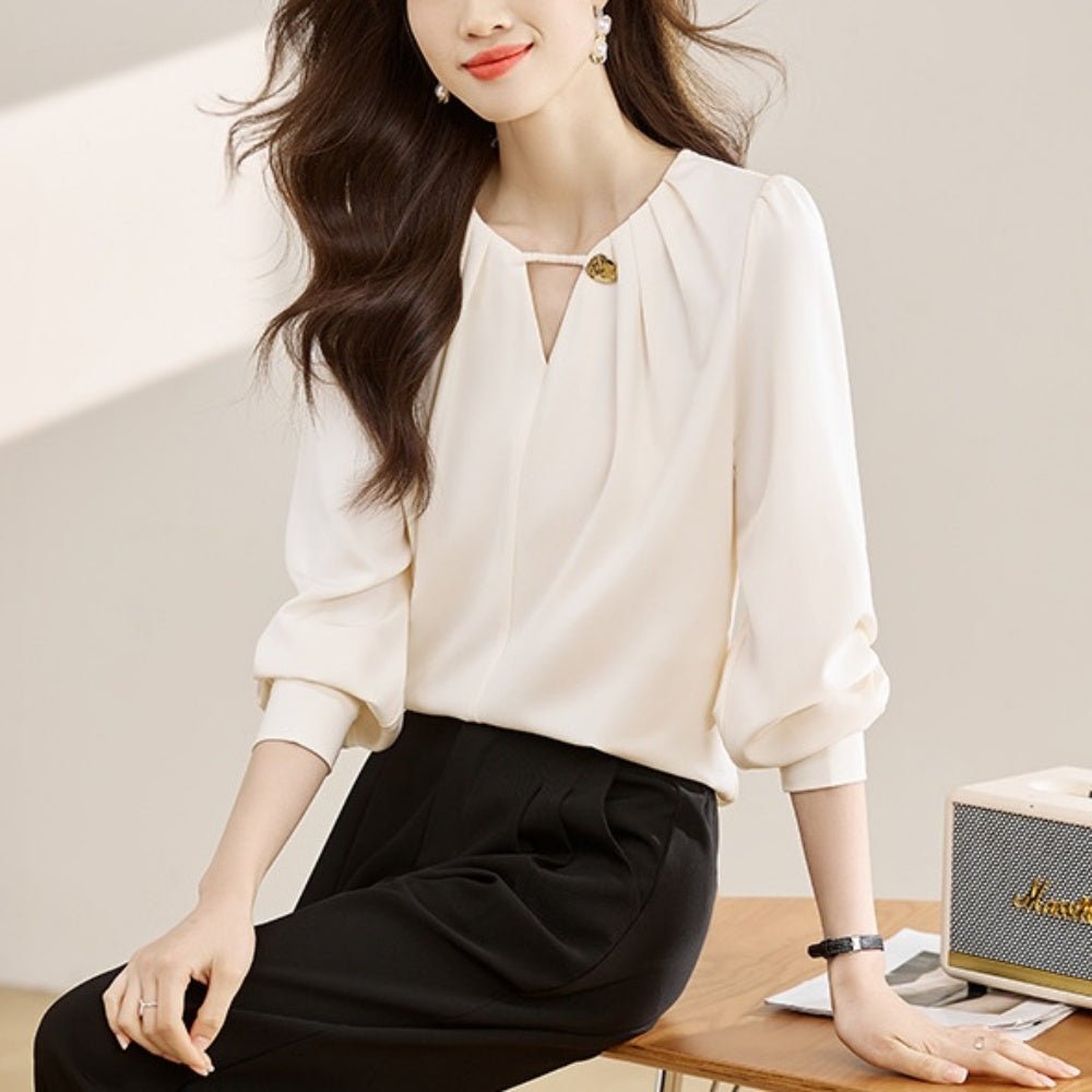 <即納>タックスリットデザインブラウス｜オフィスカジュアル レディース 通販【ミレジェネ】