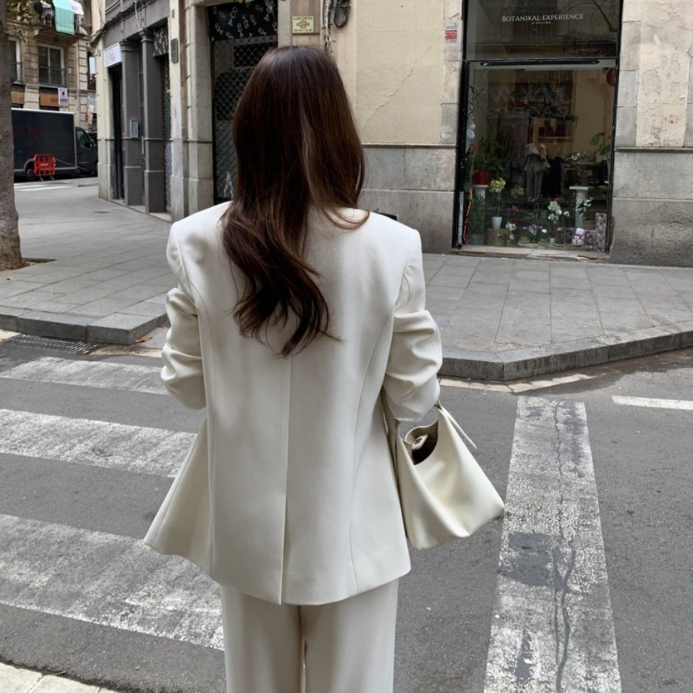 シンプルＶネックジャケット｜オフィスカジュアル レディース 通販【ミレジェネ】