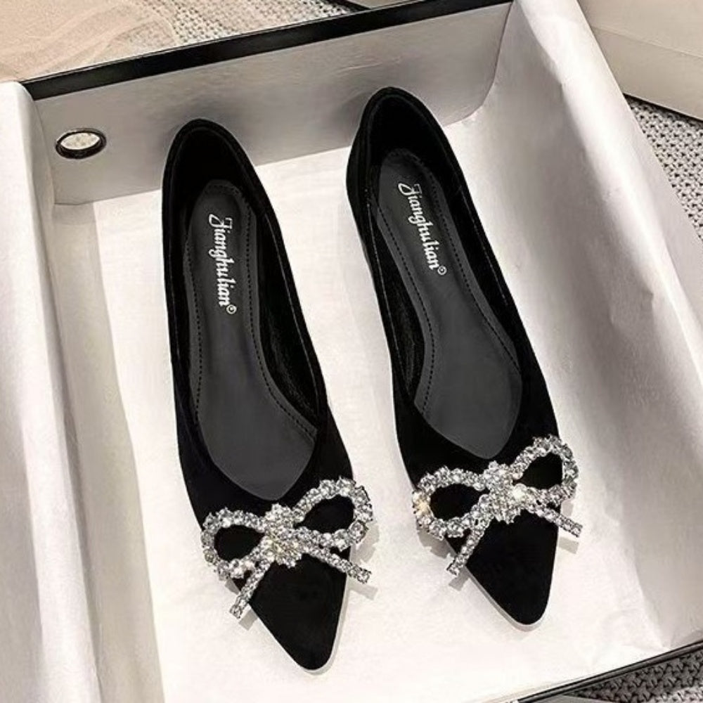 ビジューリボンフラットパンプス｜オフィスカジュアル レディース 通販【ミレジェネ】