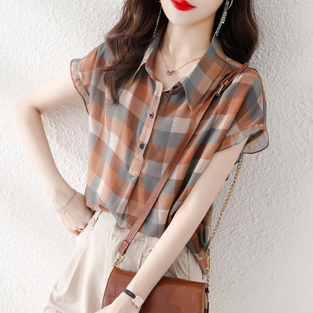 【骨格ストレートさんにおすすめ】ブロックチェックフリルブラウス[ミレジェネ]｜オフィスカジュアル レディース 通販【ミレジェネ】
