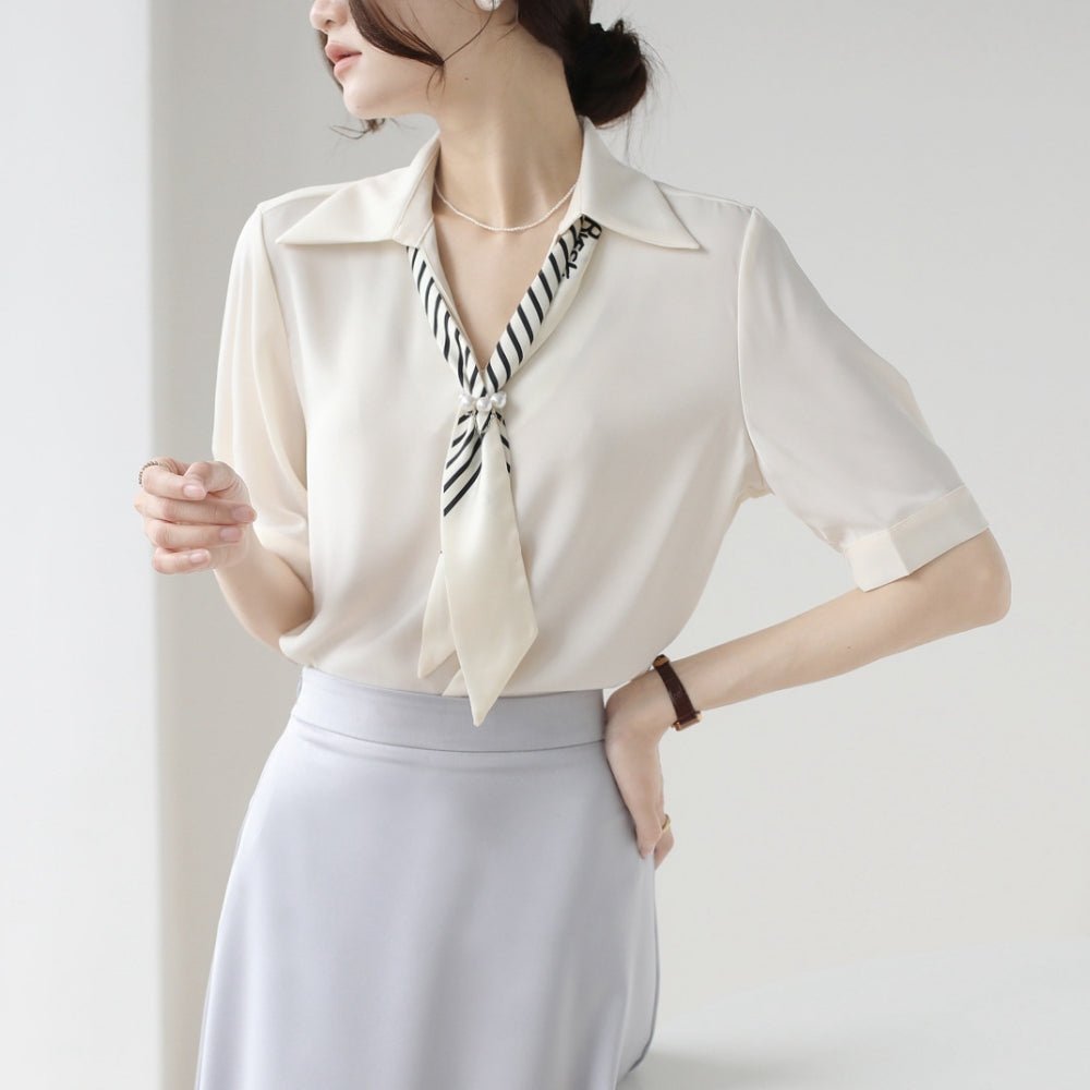 【骨格ストレートさんにおすすめ】アクセントスカーフ半袖ブラウス[ミレジェネ]｜オフィスカジュアル レディース 通販【ミレジェネ】
