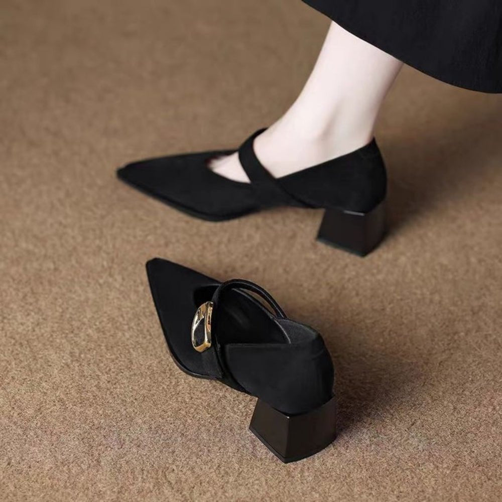 ベロア調ストラップパンプス｜オフィスカジュアル レディース 通販【ミレジェネ】