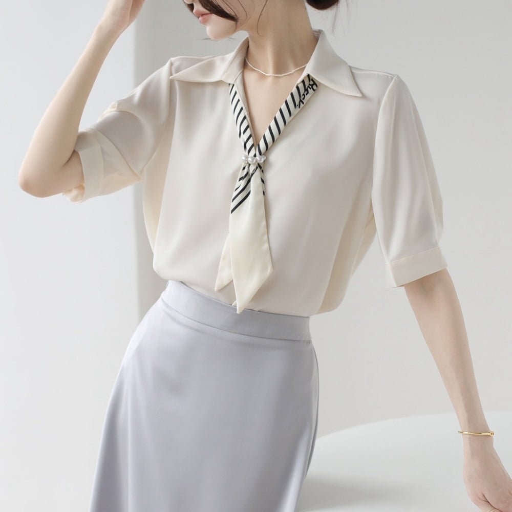 【骨格ストレートさんにおすすめ】アクセントスカーフ半袖ブラウス[ミレジェネ]｜オフィスカジュアル レディース 通販【ミレジェネ】