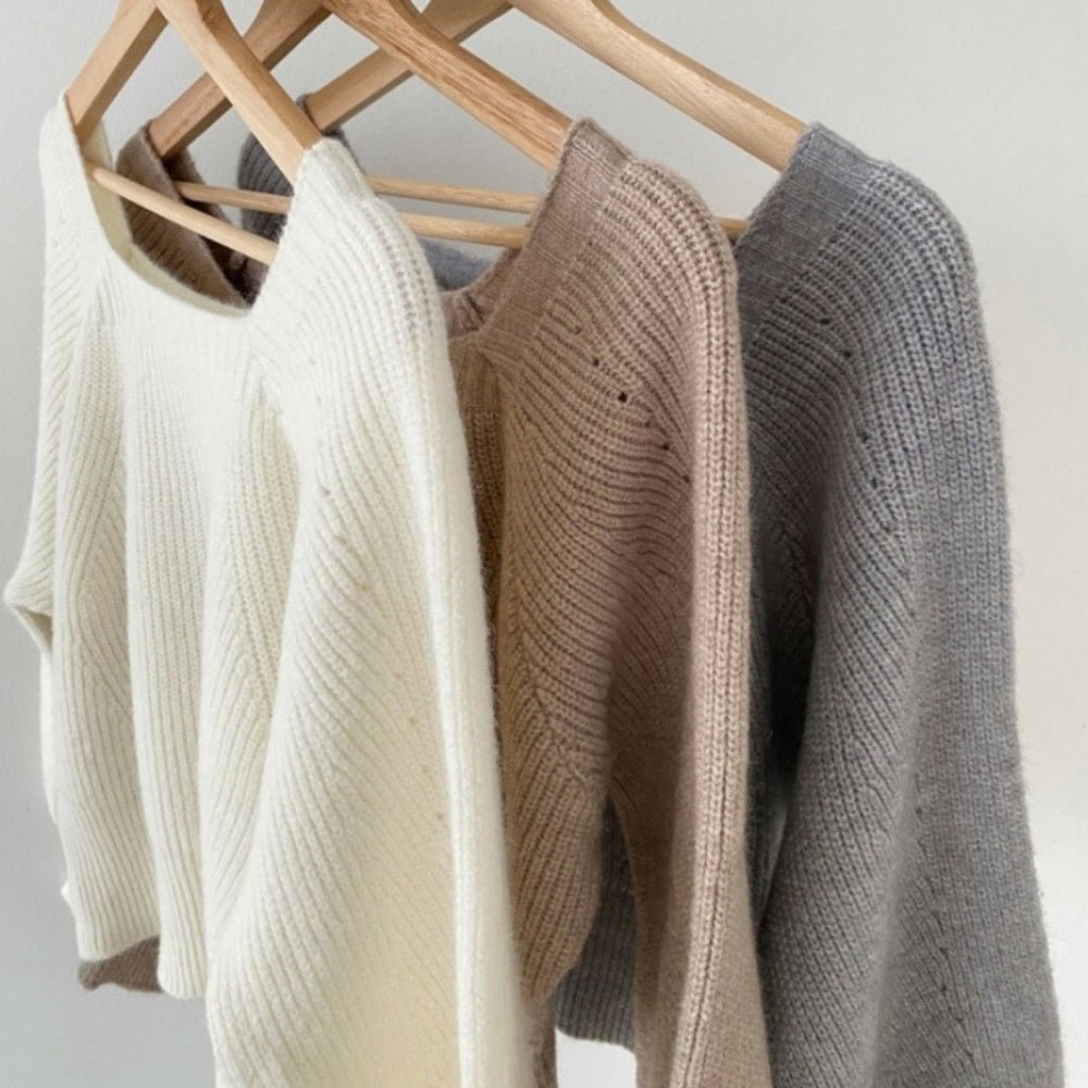 スクエアネックゆったりニットトップス｜オフィスカジュアル レディース 通販【ミレジェネ】