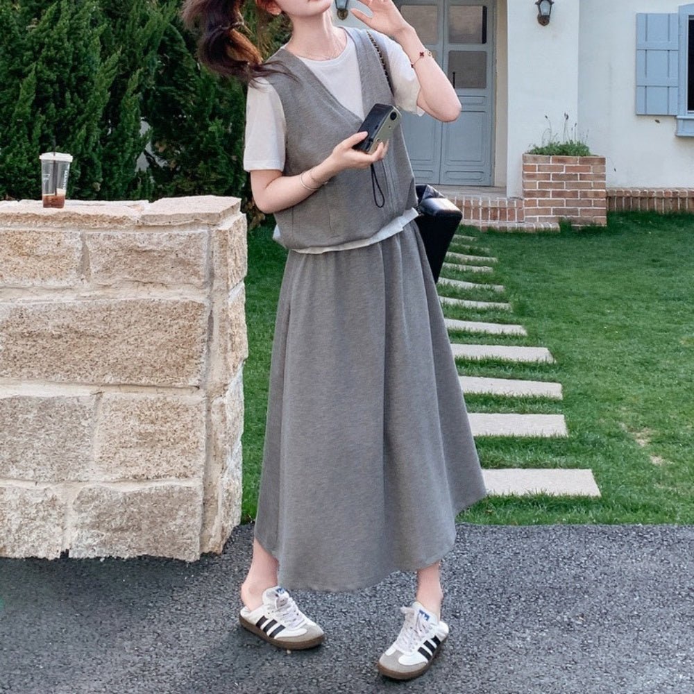 スウェットベスト・スカートセットアップ｜オフィスカジュアル