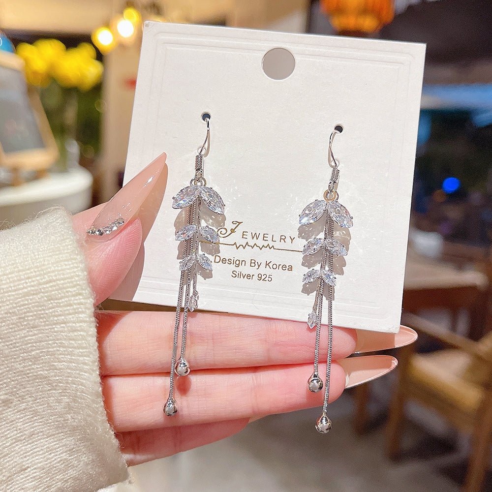 リーフドロップフリンジピアス｜オフィスカジュアル レディース 通販【ミレジェネ】