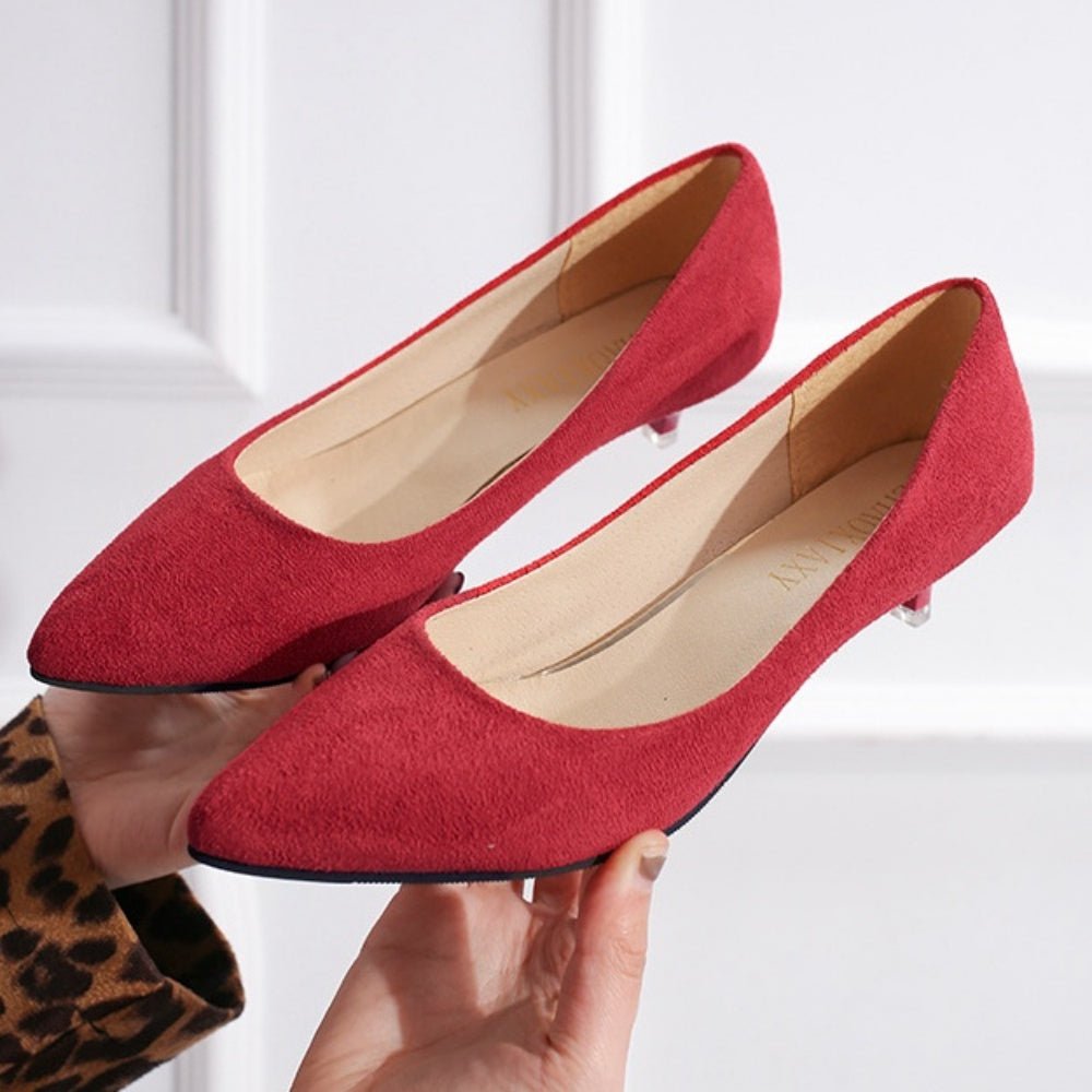 スエードローヒールポインテッドトゥパンプス｜オフィスカジュアル