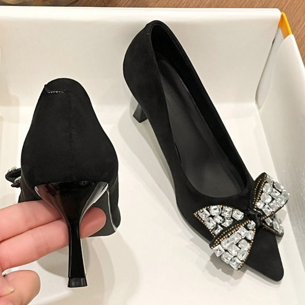 ビジューリボン付きパンプス｜オフィスカジュアル レディース 通販【ミレジェネ】