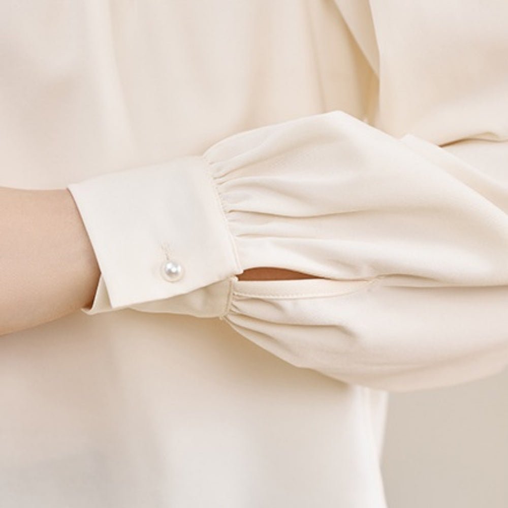 <即納>タックスリットデザインブラウス｜オフィスカジュアル レディース 通販【ミレジェネ】