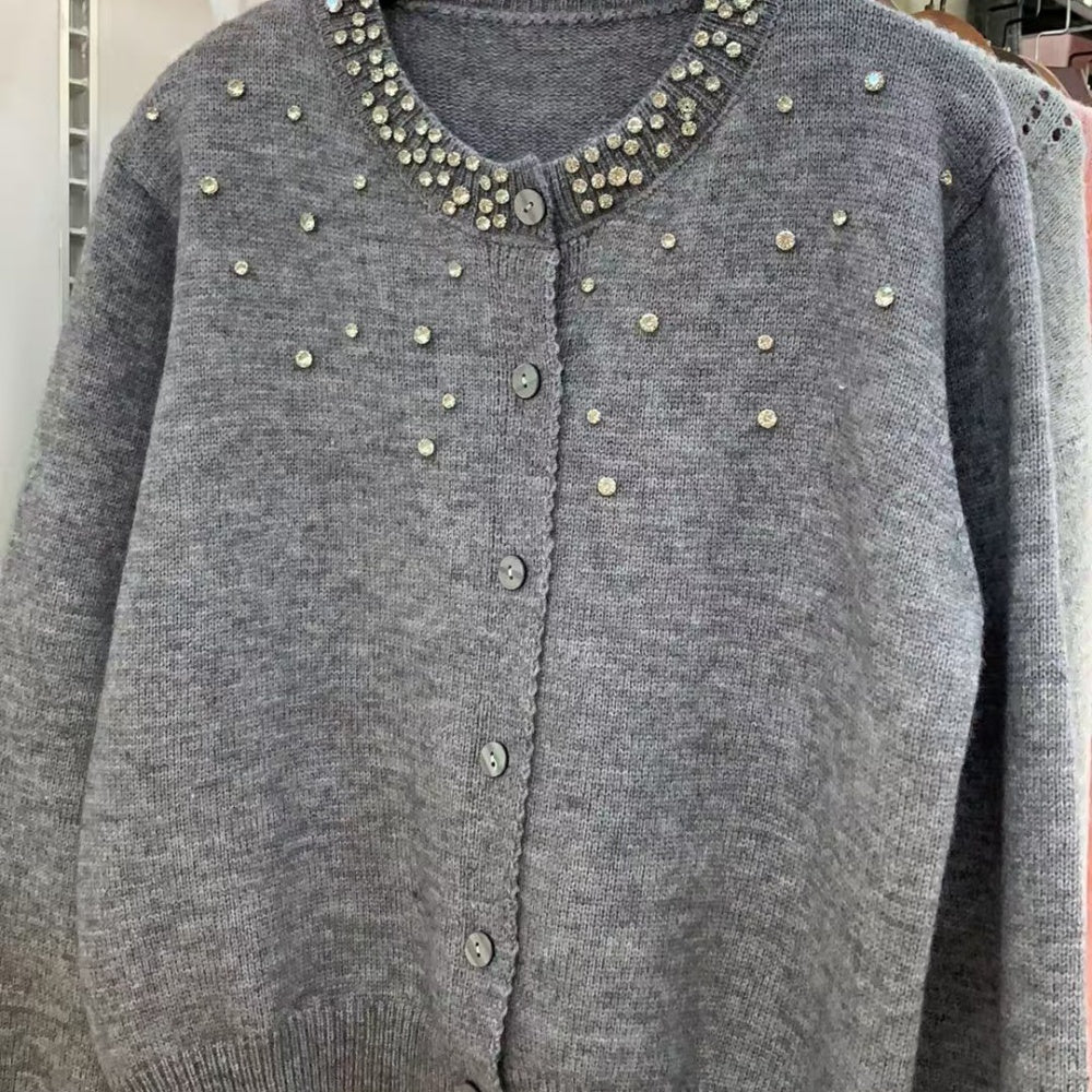 ビジューアクセントクルーネックカーディガン｜オフィスカジュアル レディース 通販【ミレジェネ】