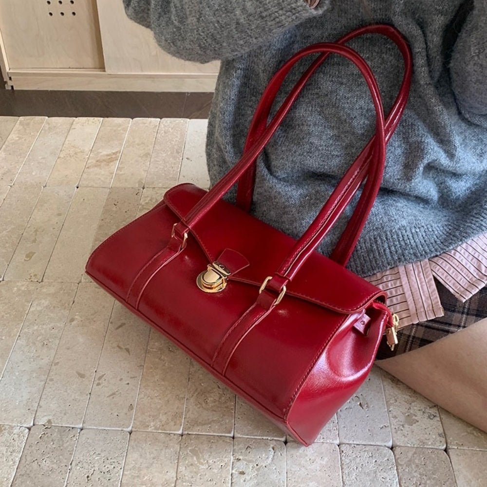 金具付き横長フラップバッグ｜オフィスカジュアル レディース 通販【ミレジェネ】