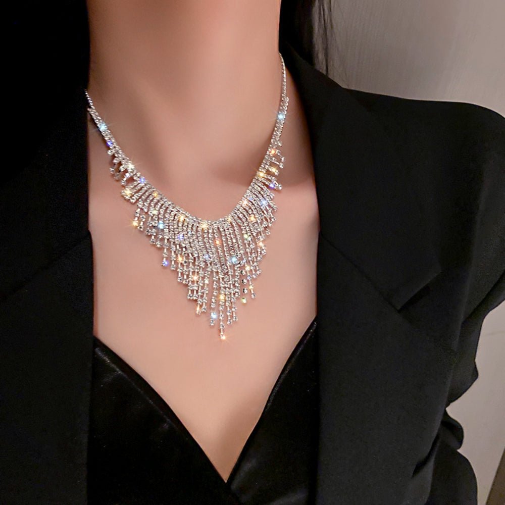 ビジューフリンジネックレス｜オフィスカジュアル レディース 通販【ミレジェネ】