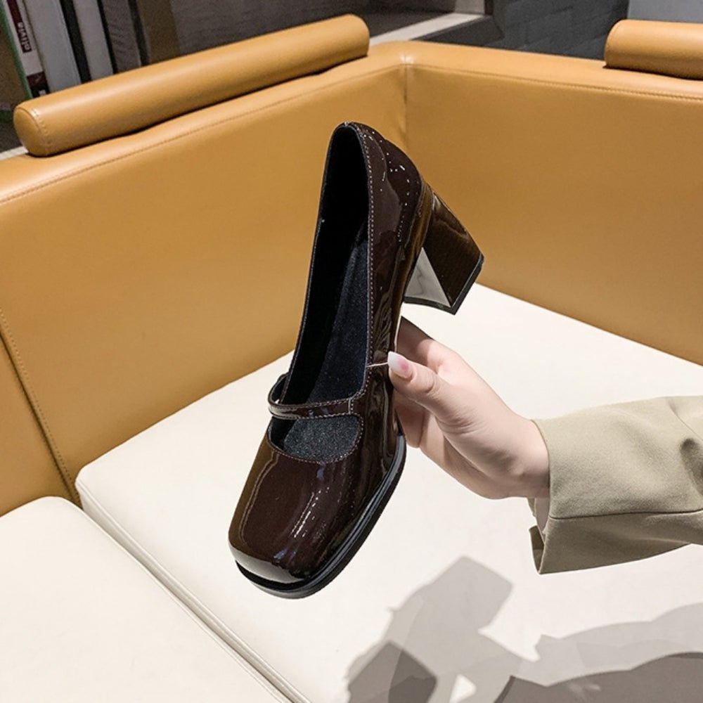 アッパーストラップスクエアトゥパンプス｜オフィスカジュアル レディース 通販【ミレジェネ】