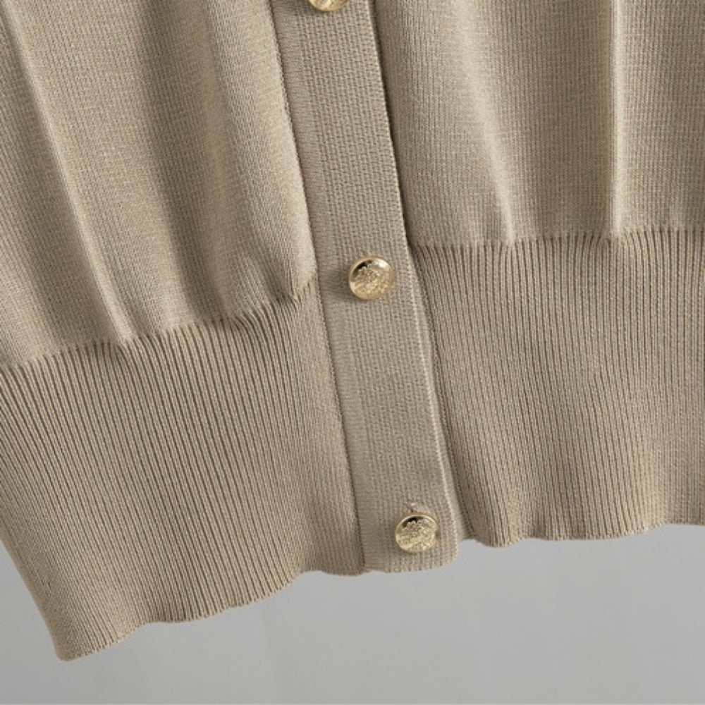 金釦アクセントニットアップ｜オフィスカジュアル レディース 通販【ミレジェネ】