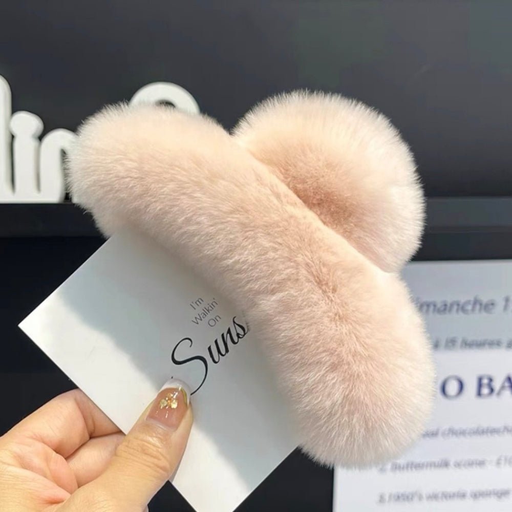 ファーヘアクリップ｜オフィスカジュアル レディース 通販【ミレジェネ】