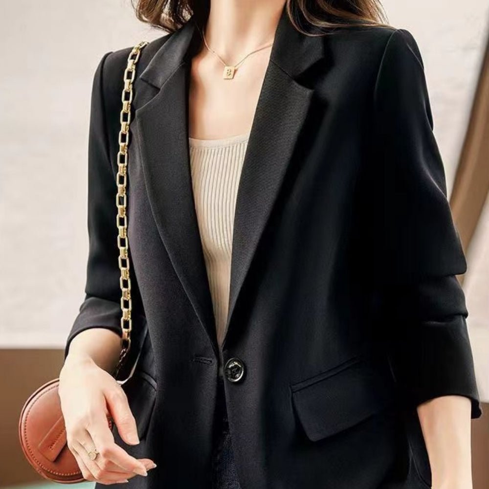 後ろスリットテーラードジャケット｜オフィスカジュアル レディース 通販【ミレジェネ】