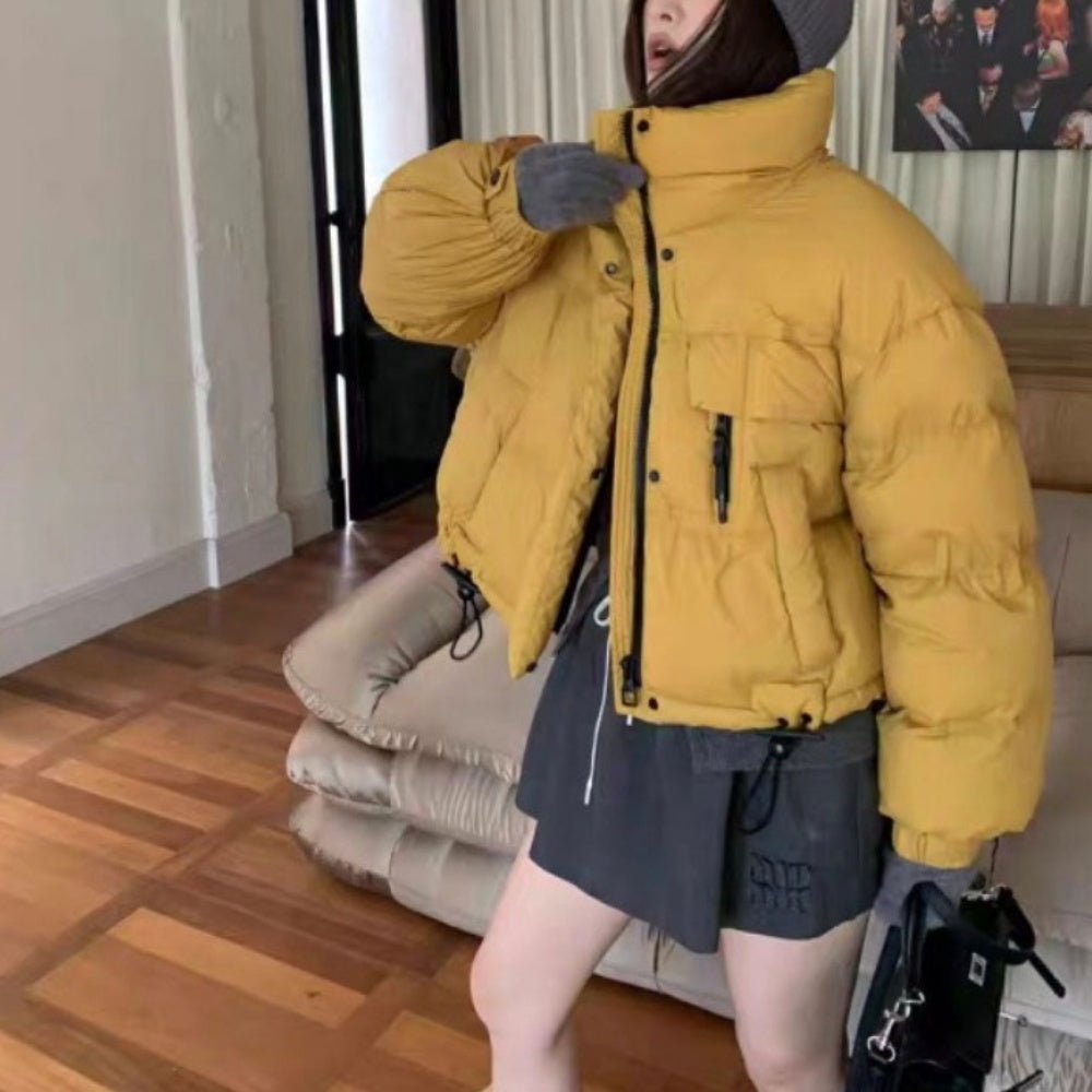 スタンドカラーショートダウンジャケット｜オフィスカジュアル