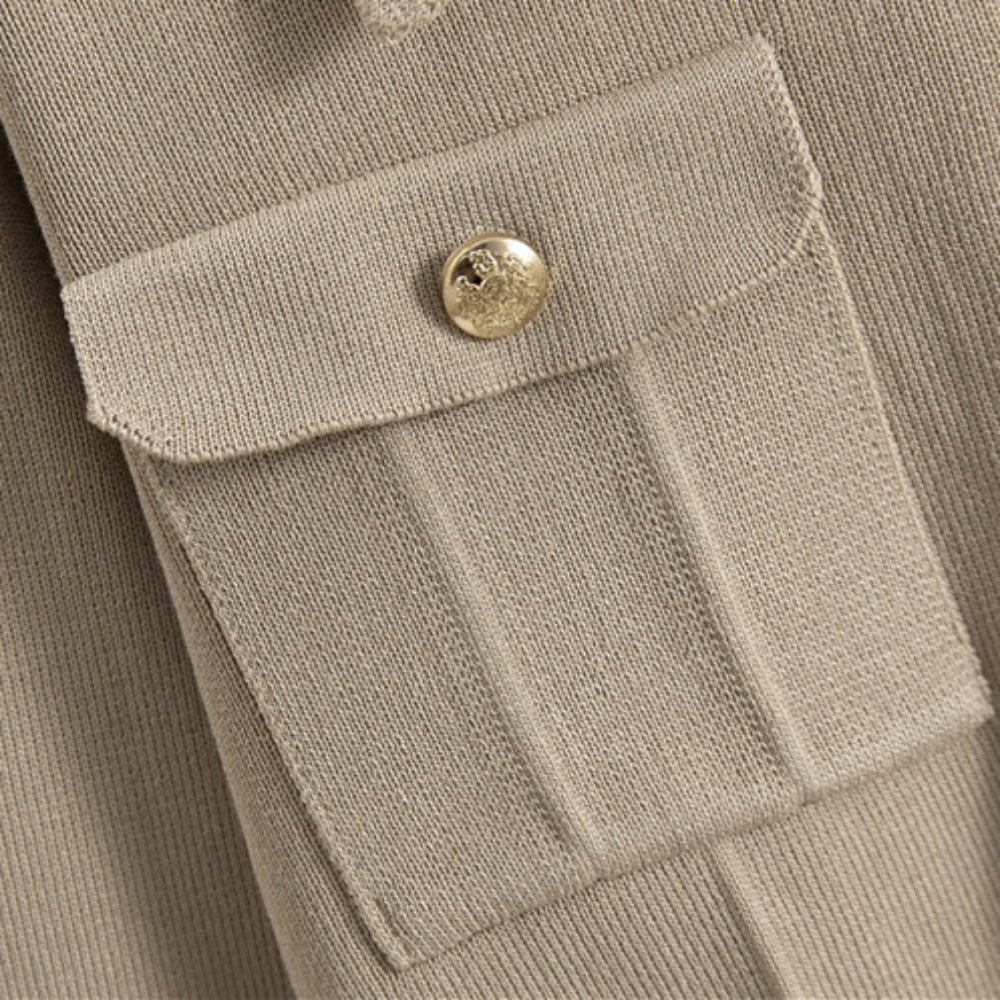 金釦アクセントニットアップ｜オフィスカジュアル レディース 通販【ミレジェネ】