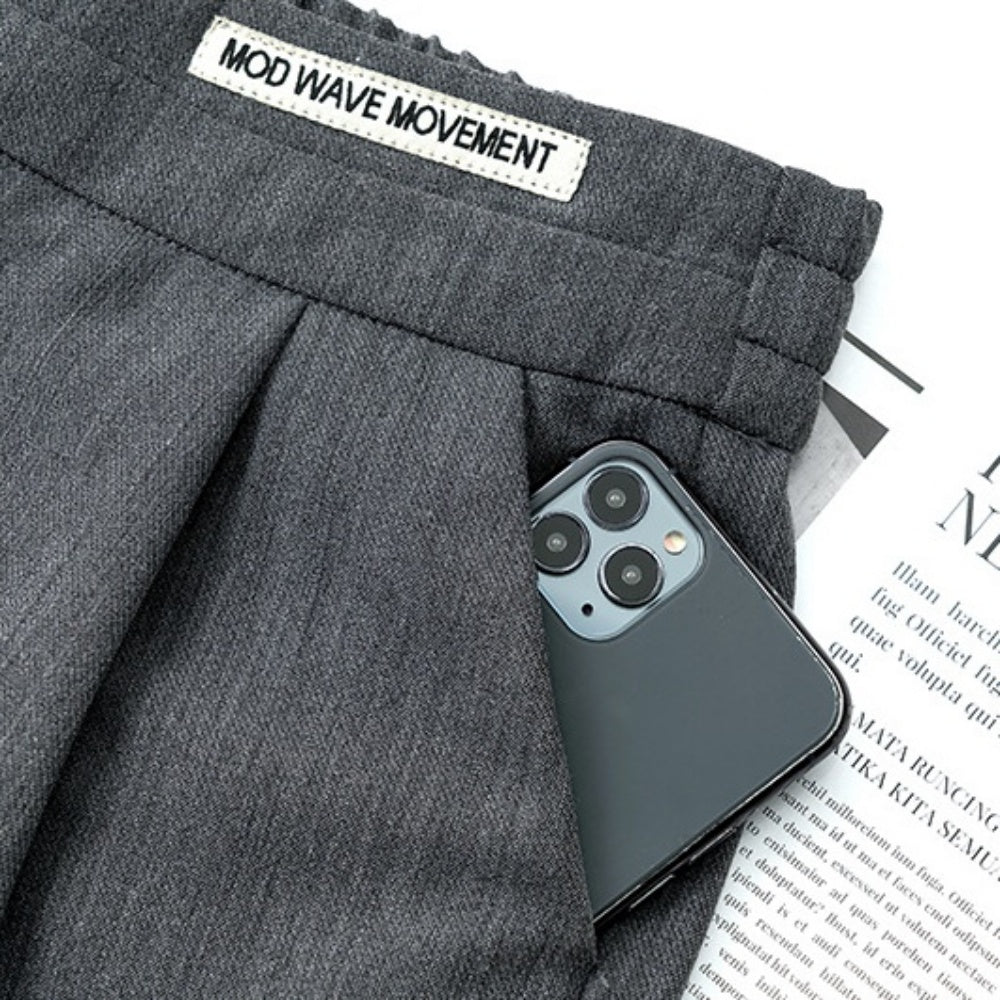 ポケット付き後ろゴムストレートタックパンツ｜オフィスカジュアル