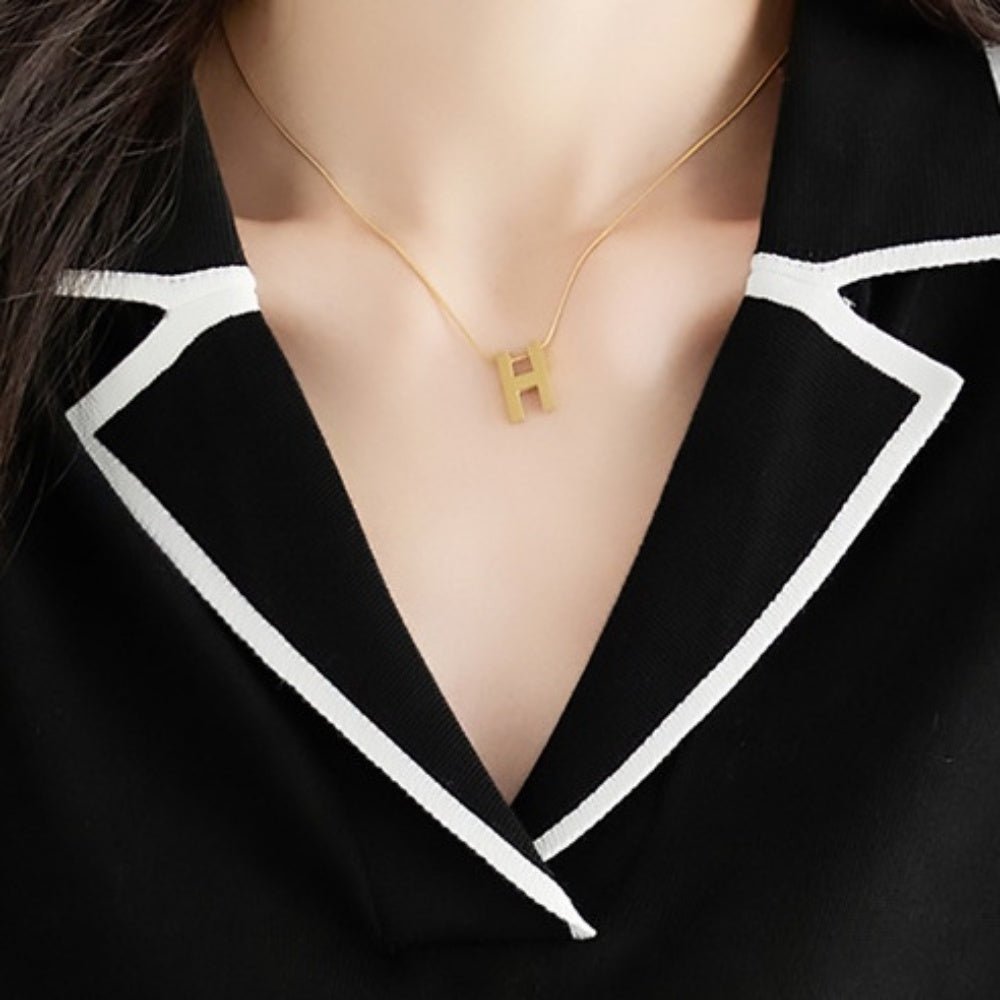 ポロニット配色トップス｜オフィスカジュアル レディース 通販【ミレジェネ】