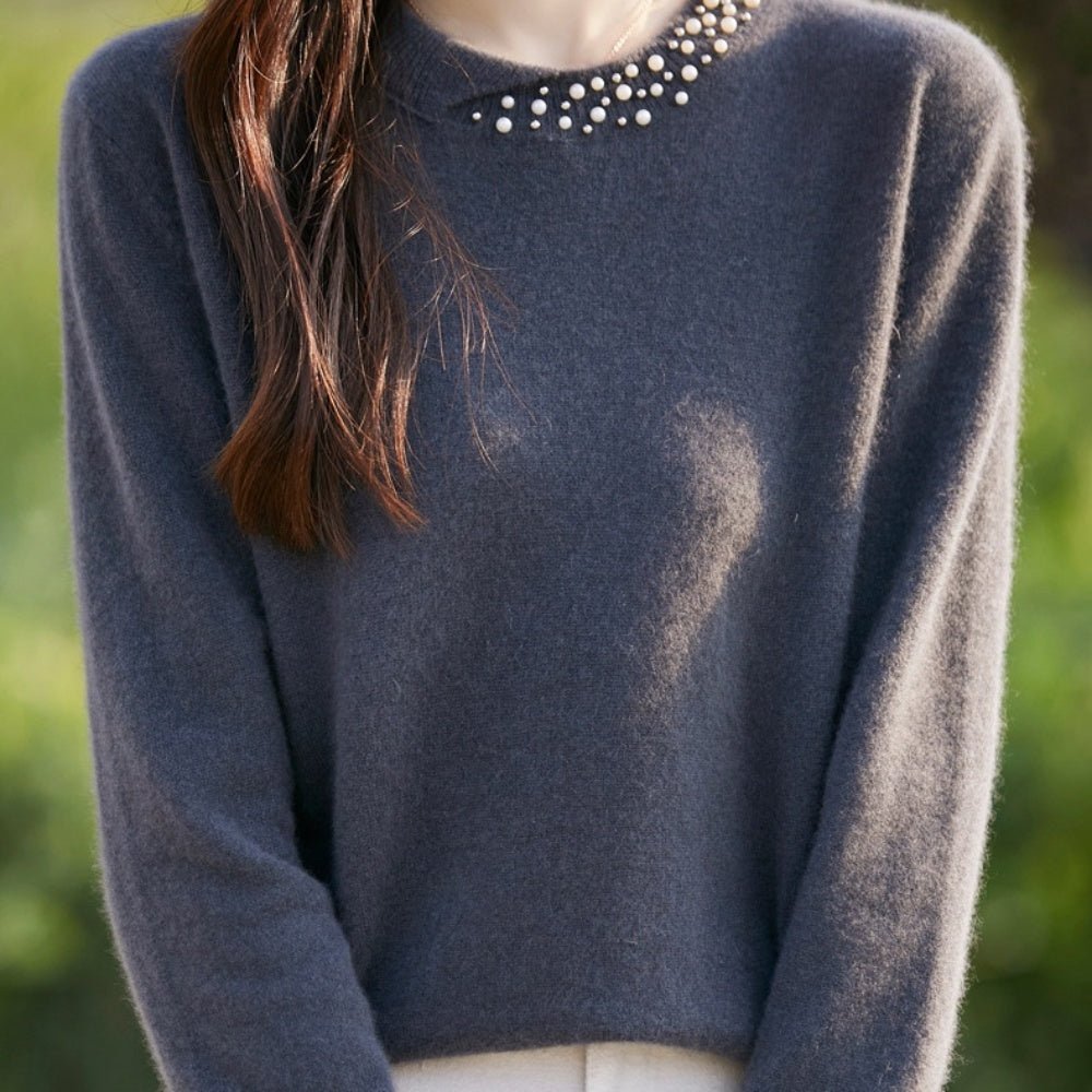 パールビジュー付ニットセーター｜オフィスカジュアル レディース 通販【ミレジェネ】