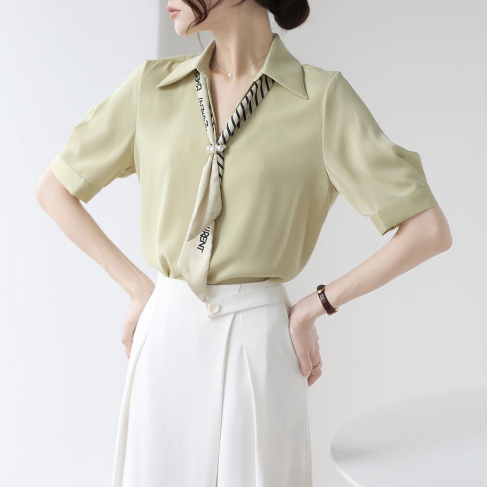 【骨格ストレートさんにおすすめ】アクセントスカーフ半袖ブラウス[ミレジェネ]｜オフィスカジュアル レディース 通販【ミレジェネ】