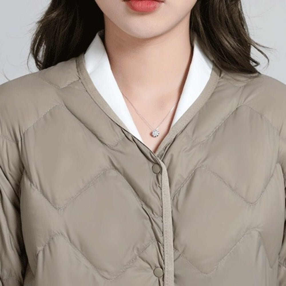 ラウンドネックミドル丈ダウンジャケット｜オフィスカジュアル レディース 通販【ミレジェネ】