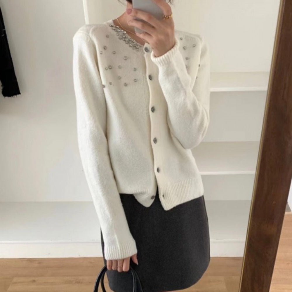 ビジューアクセントクルーネックカーディガン｜オフィスカジュアル レディース 通販【ミレジェネ】