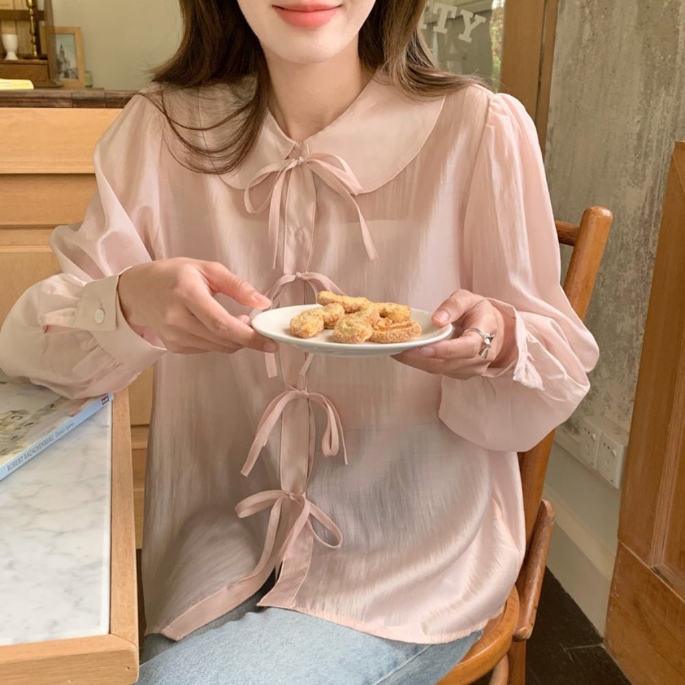 フラットカラーナローリボンシアーブラウス｜オフィスカジュアル レディース 通販【ミレジェネ】