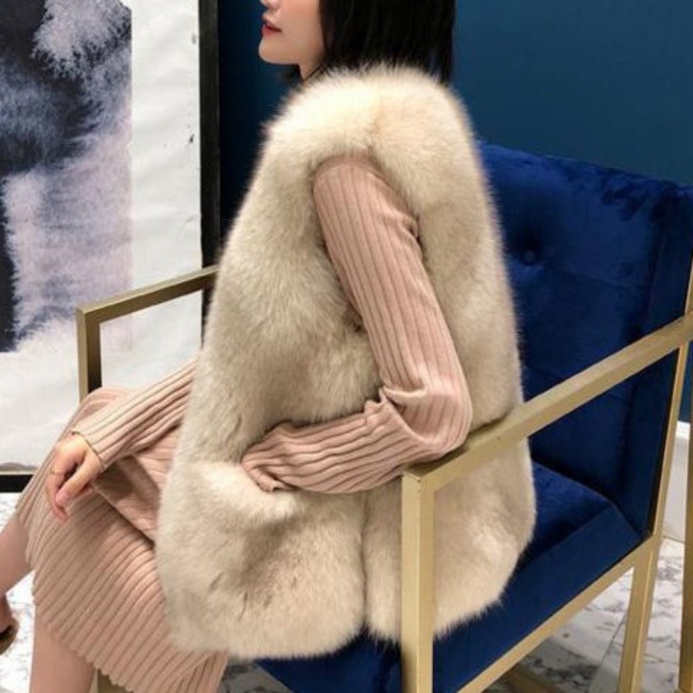 ポケット付きボリュームファーベスト｜オフィスカジュアル レディース 通販【ミレジェネ】