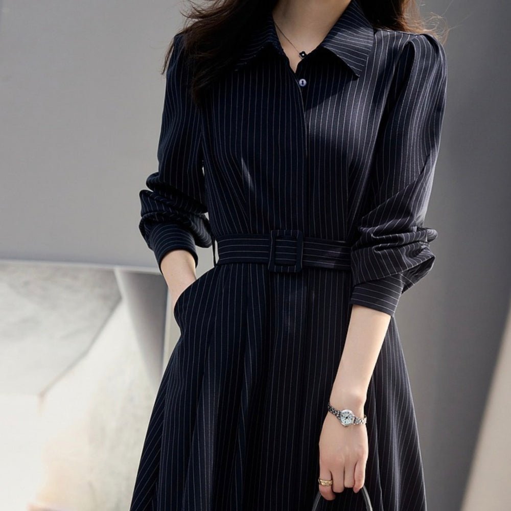 ピンストライプウエストベルトワンピース｜オフィスカジュアル