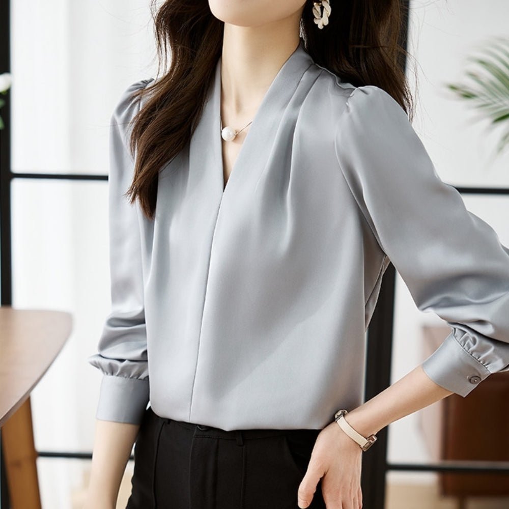 Vネックベーシックブラウス｜オフィスカジュアル レディース 通販【ミレジェネ】