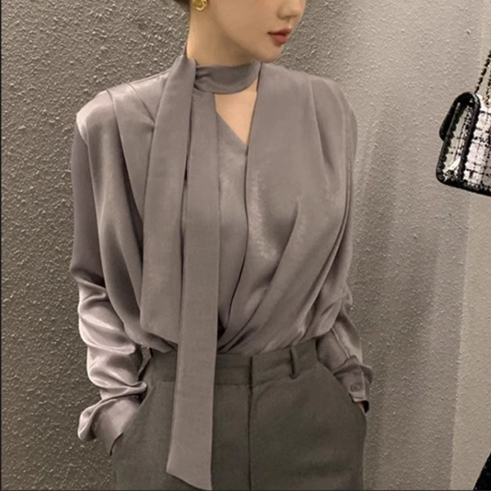 スカーフ付きVネックブラウス｜オフィスカジュアル レディース 通販【ミレジェネ】