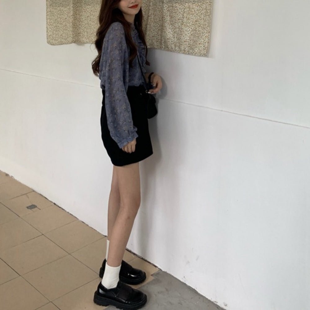 花柄フリルＶネックブラウス｜オフィスカジュアル レディース 通販【ミレジェネ】