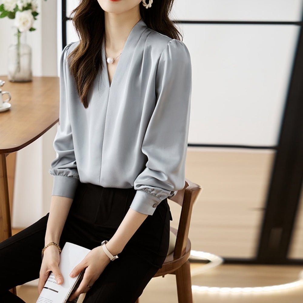 Vネックベーシックブラウス｜オフィスカジュアル レディース 通販【ミレジェネ】