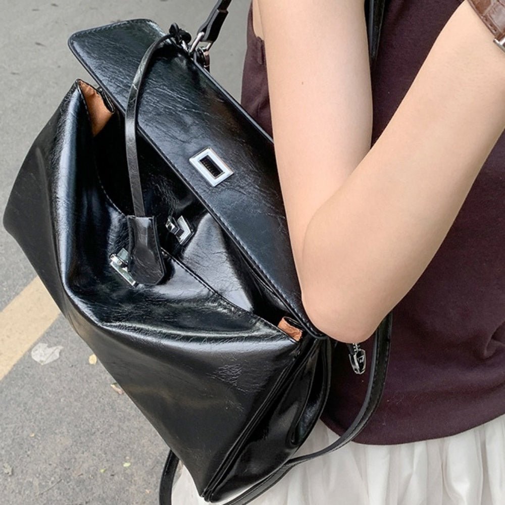 Wターンロックフラップバッグ｜オフィスカジュアル レディース 通販【ミレジェネ】