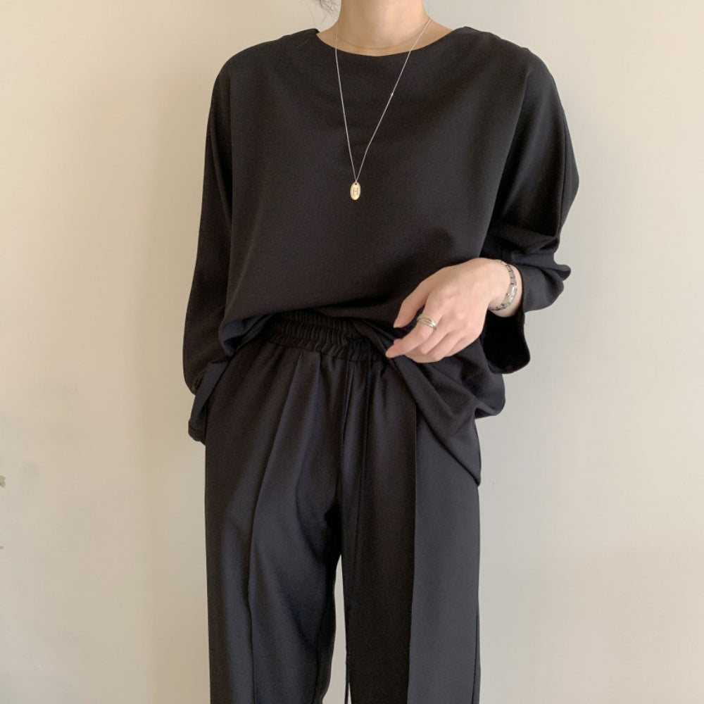 シンプルデザインタックパンツセットアップ