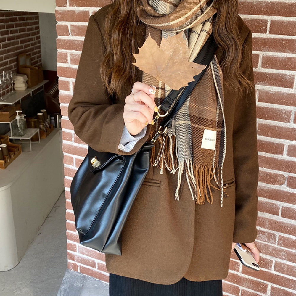 ゴールドチェーンデザインショルダーバッグ