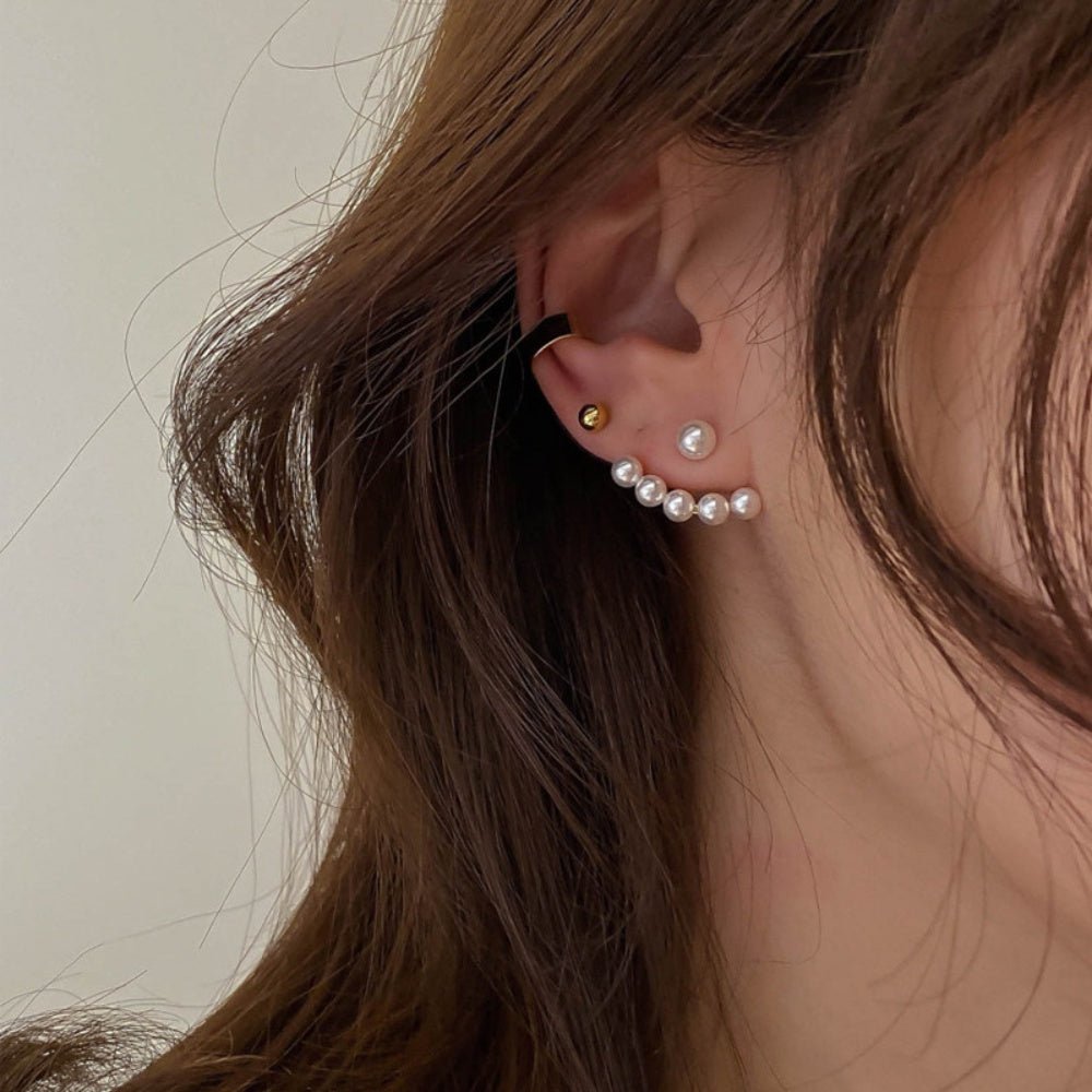 小粒パールピアス