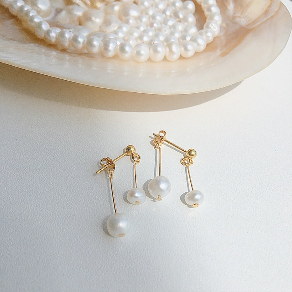 小粒ダブルパールピアス
