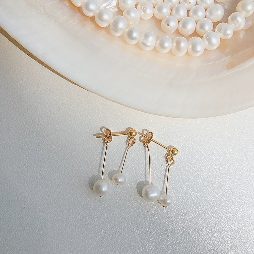 小粒ダブルパールピアス